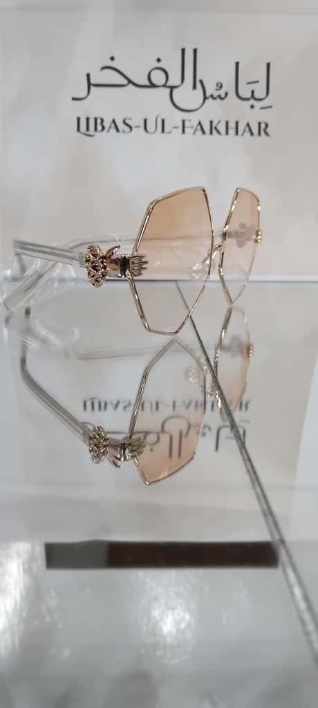 Luxury Geometric Rose-Gold Sunglasses – Stylish Oversized Frame
