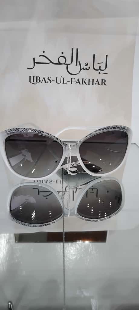 Elegant White Cat-Eye Sunglasses – Glamorous Statement by Libas-Ul-Fakhar