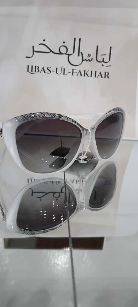 Elegant White Cat-Eye Sunglasses – Glamorous Statement by Libas-Ul-Fakhar